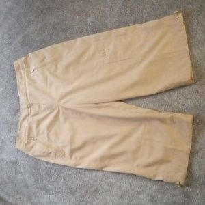 Tail Tech Performance khaki sport capris golf
